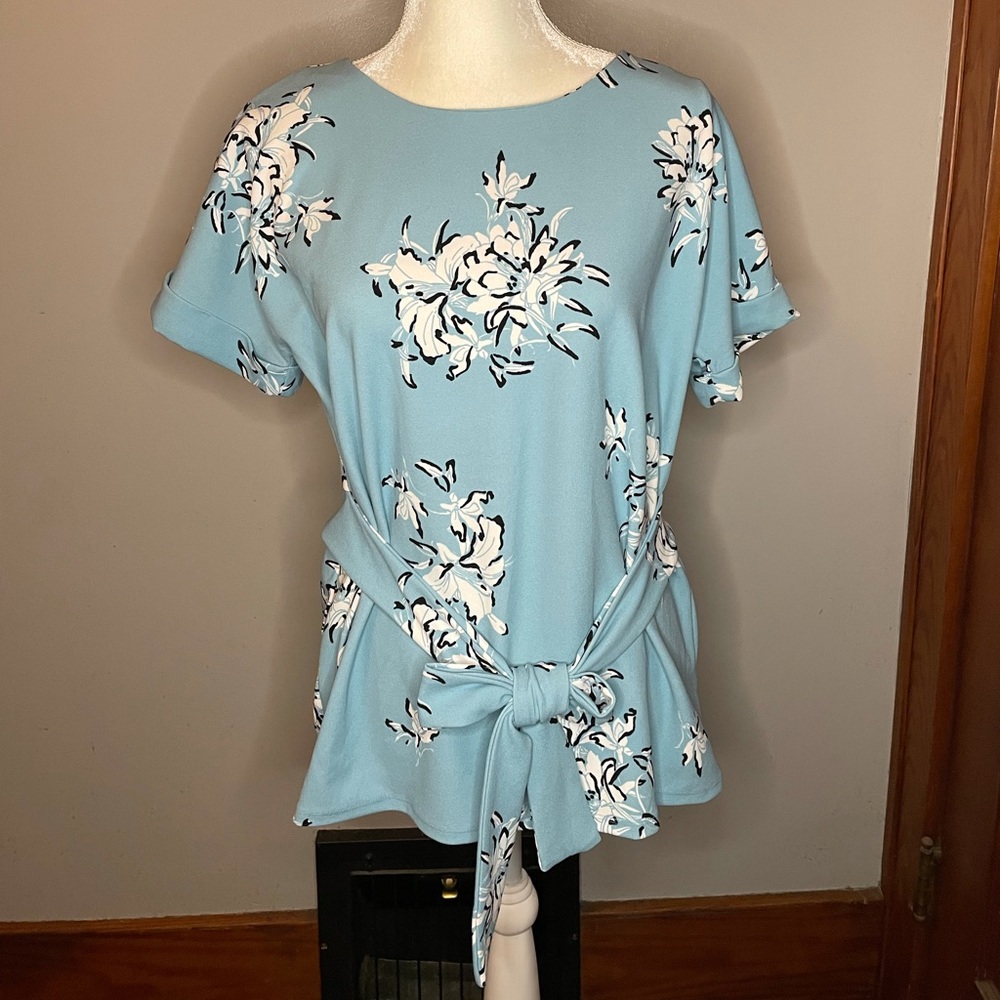 Beautiful Floral Blouse with Tie Waist (55)